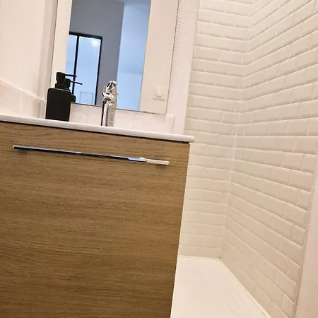 Apartment L'intermede - Gare- Wifi - Tv - Lave-linge